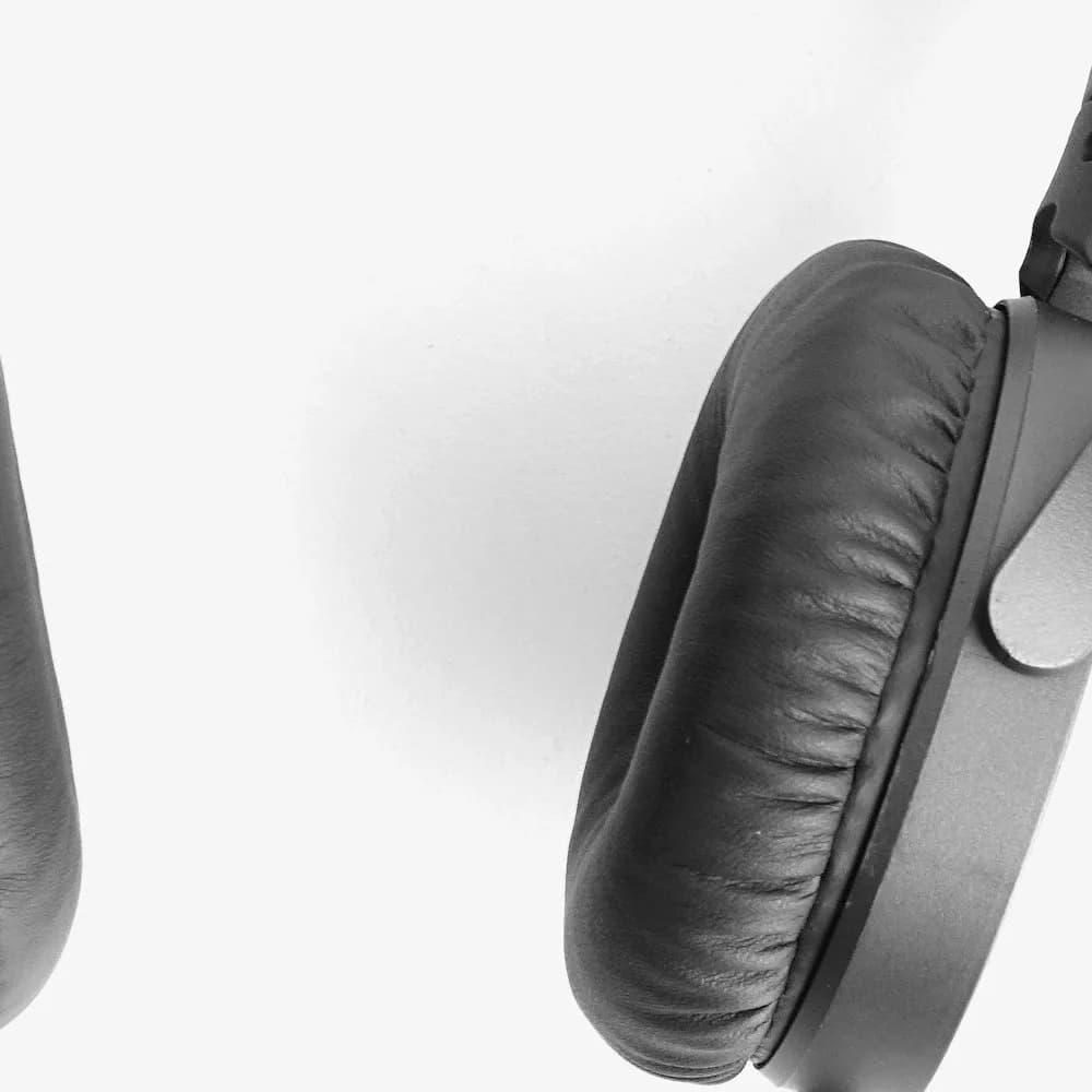 Aurel ANC wireless headphones, detail