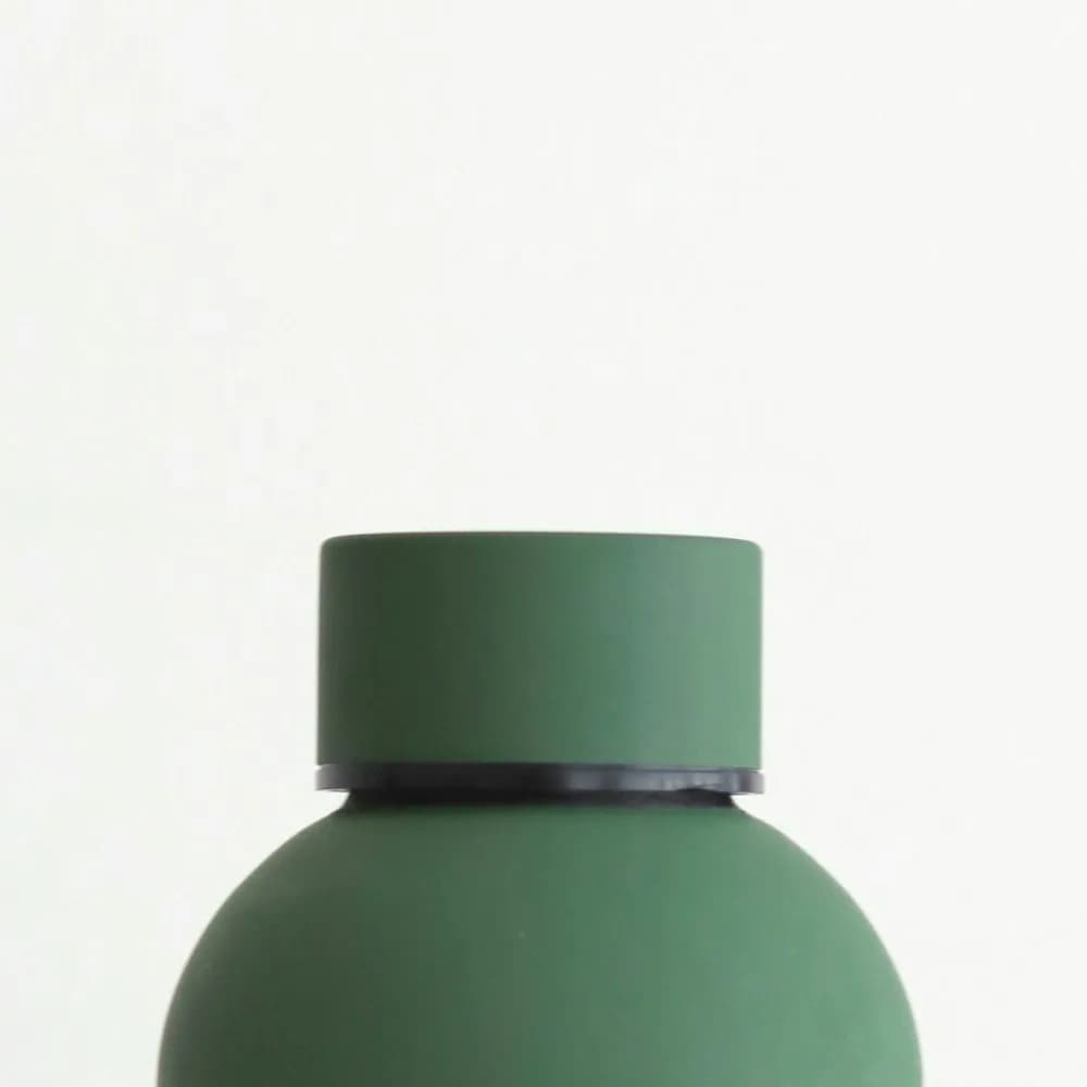 Thermo insulated steel bottle, 1 L, detail